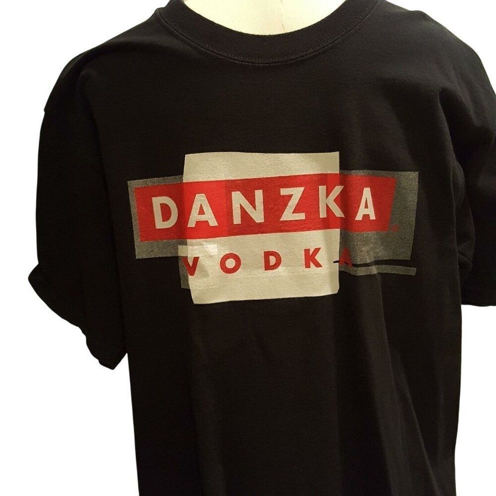 Danzka Vodka Mens Large T Shirt Black Short Sleeve Made to Chill